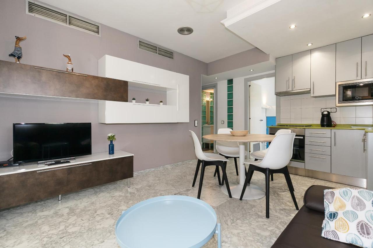 Uhc Cancun Apartments Salou Esterno foto