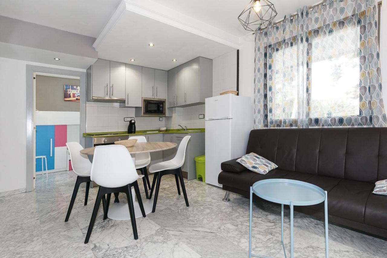 Uhc Cancun Apartments Salou Esterno foto