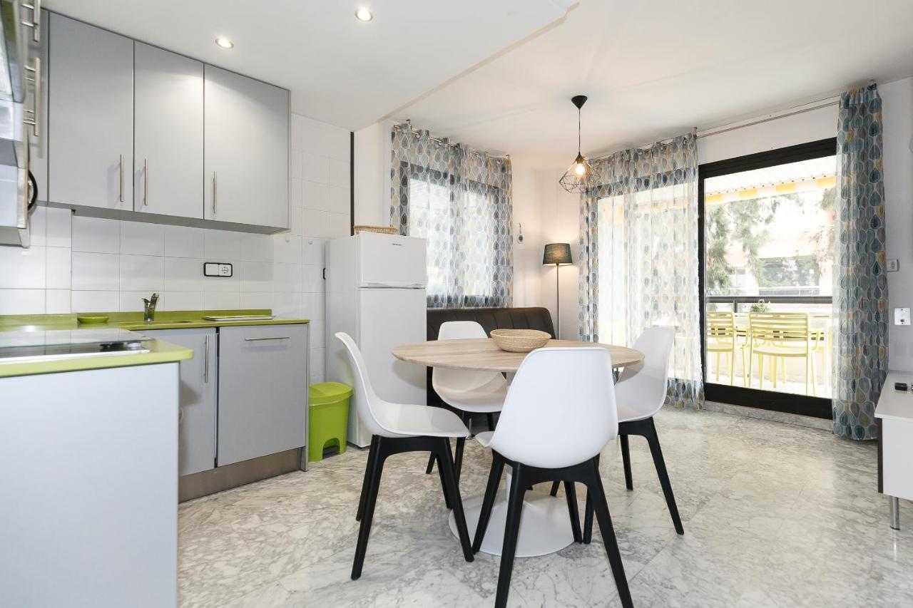 Uhc Cancun Apartments Salou Esterno foto