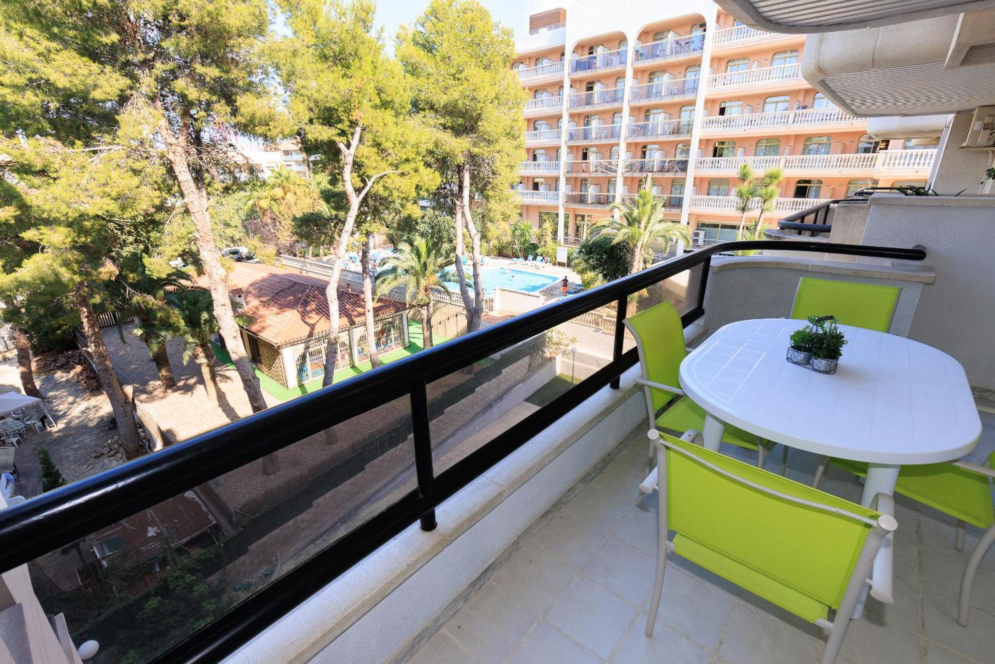 Uhc Cancun Apartments Salou Esterno foto